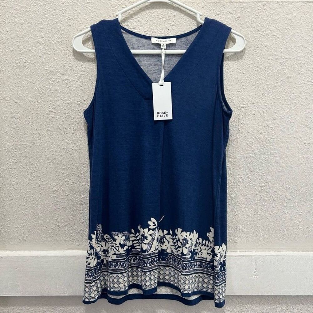 Rose + Olive Blue and White V-Neck Top NWT Small